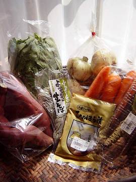 080423akigawa-farmers-cent2.jpg