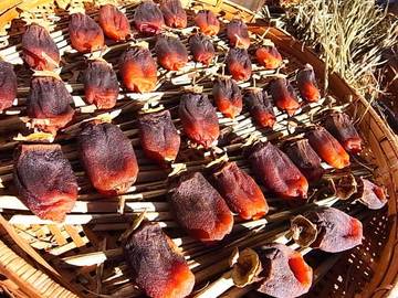 081207dry-persimmon2.jpg