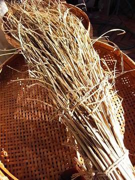 081207straw.jpg